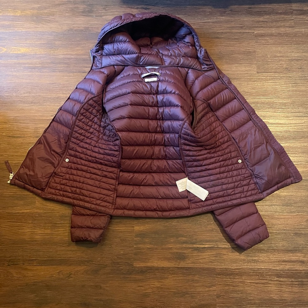 Abercrombie & Fitch Burgundy Down Jacket - Picture 10 of 10